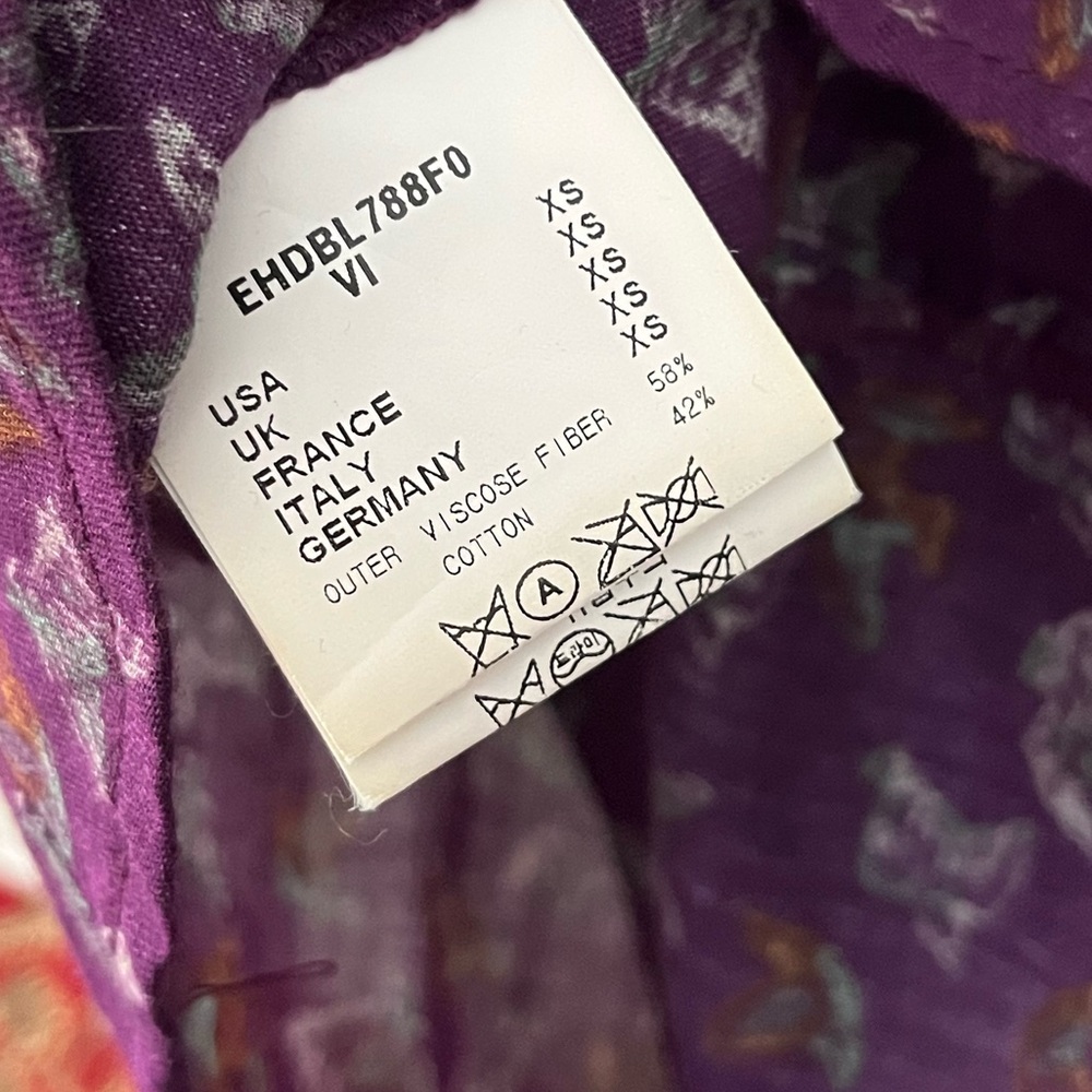 Structured Bird Print Top - Picture 7 of 7